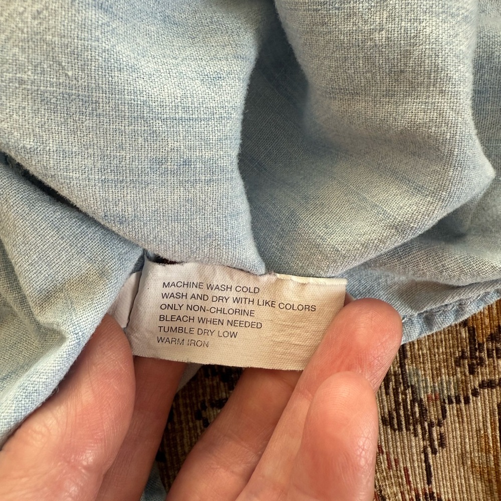 GAP Light Blue Chambray Denim Shirt - Picture 4 of 8
